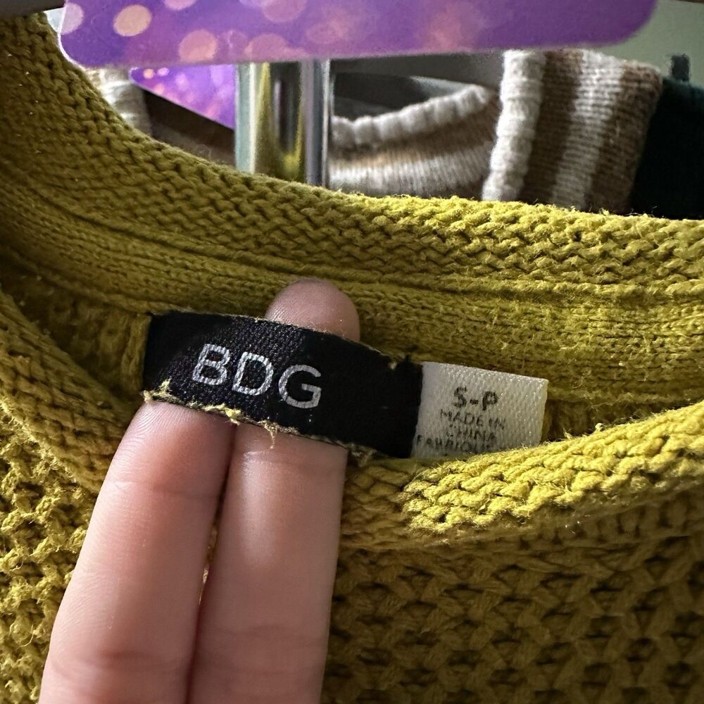 BDG Urban Outfitters Sweater Size S Mustard Yellow Cropped Cable Knit Boho - Picture 7 of 8